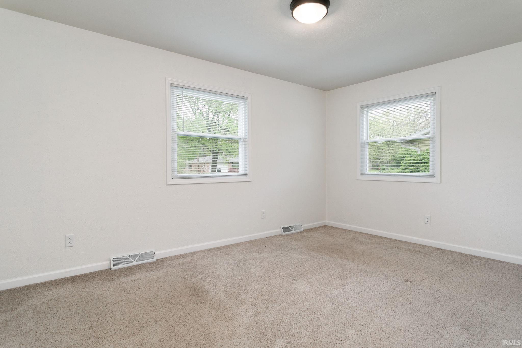 52180 Scott Street South Bend IN 46637