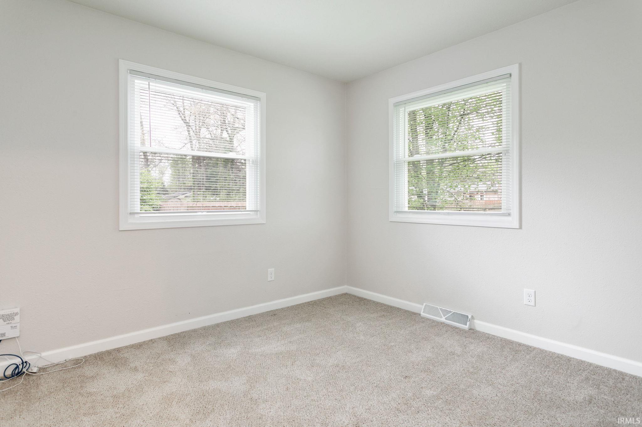 52180 Scott Street South Bend IN 46637