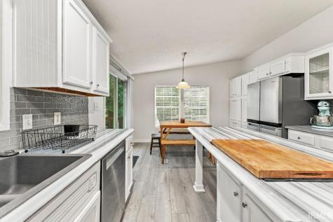 9444 N Gray Avenue Unionville IN 47468