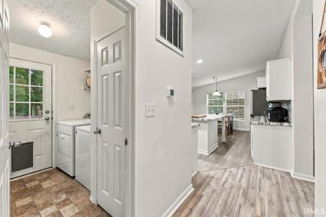 9444 N Gray Avenue Unionville IN 47468