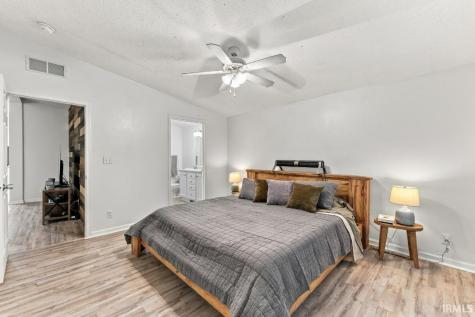 9444 N Gray Avenue Unionville IN 47468
