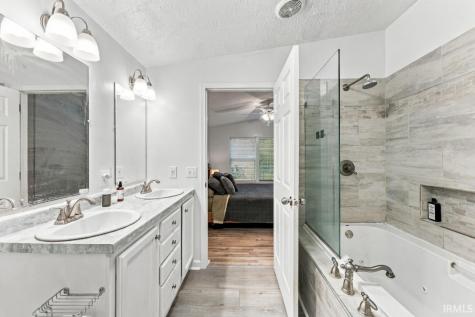 9444 N Gray Avenue Unionville IN 47468