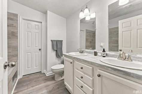 9444 N Gray Avenue Unionville IN 47468