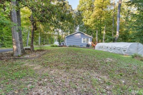 9444 N Gray Avenue Unionville IN 47468
