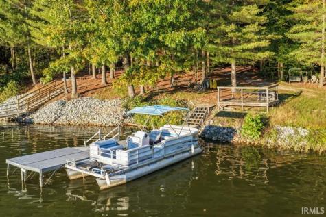 9444 N Gray Avenue Unionville IN 47468