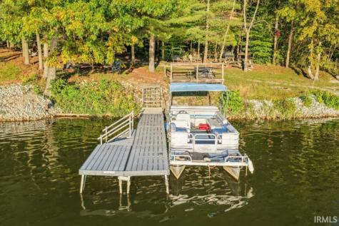 9444 N Gray Avenue Unionville IN 47468
