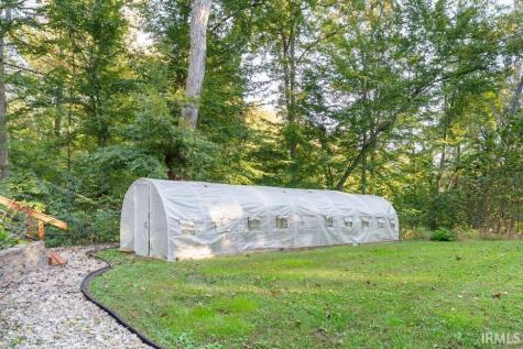 9444 N Gray Avenue Unionville IN 47468