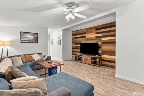 9444 N Gray Avenue Unionville IN 47468