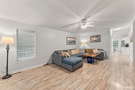 9444 N Gray Avenue Unionville IN 47468