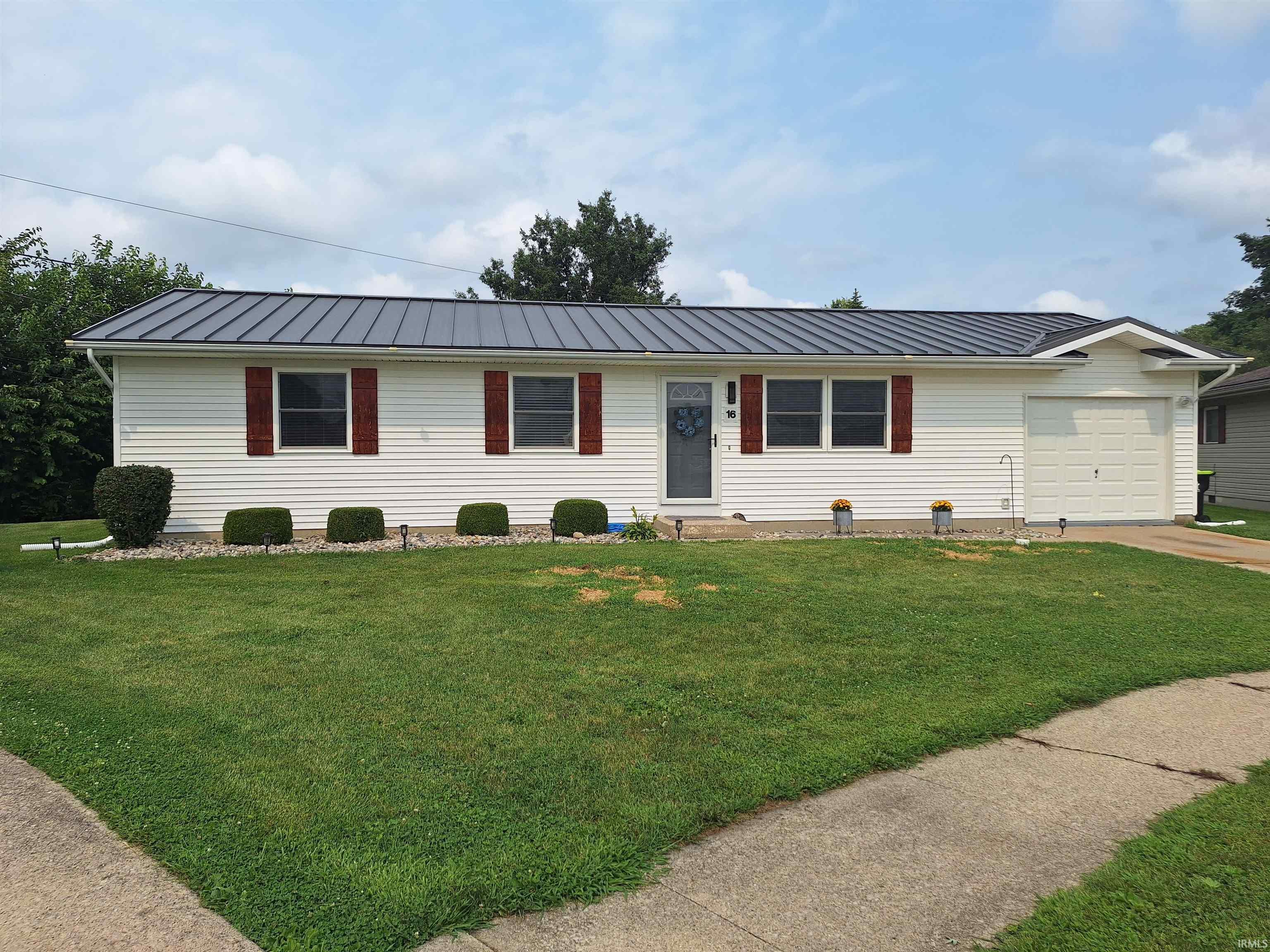 16 Topaz Drive Huntington IN 46750