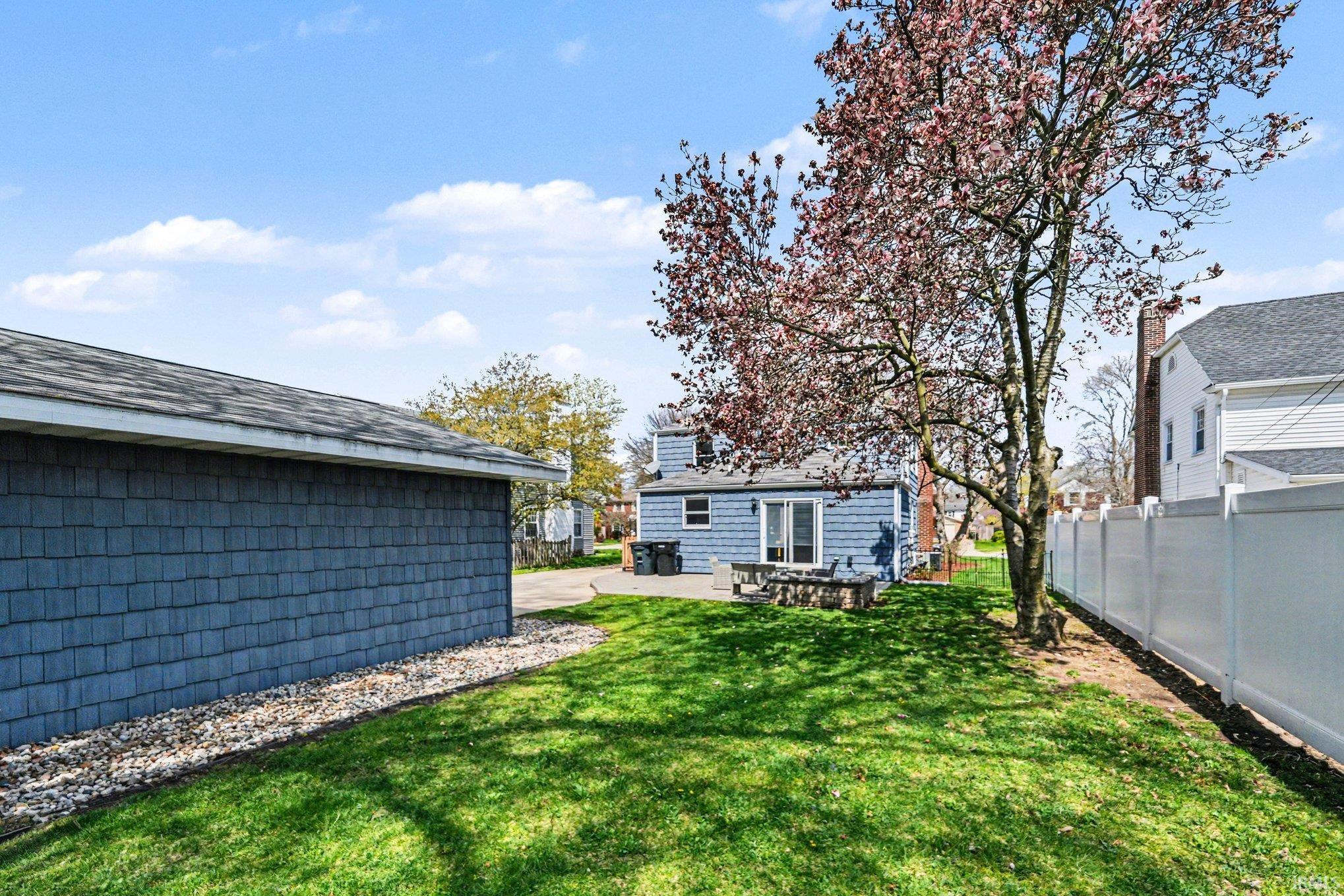 1614 Cedar Street South Bend IN 46617