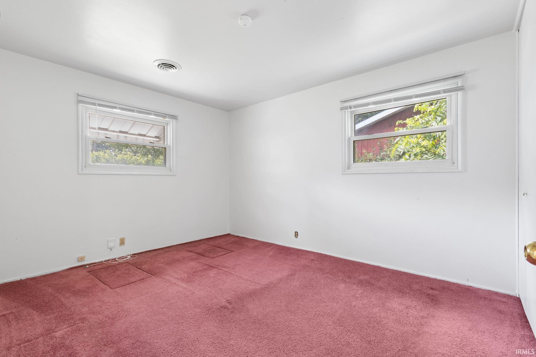 2831 Woodmont Drive South Bend IN 46614