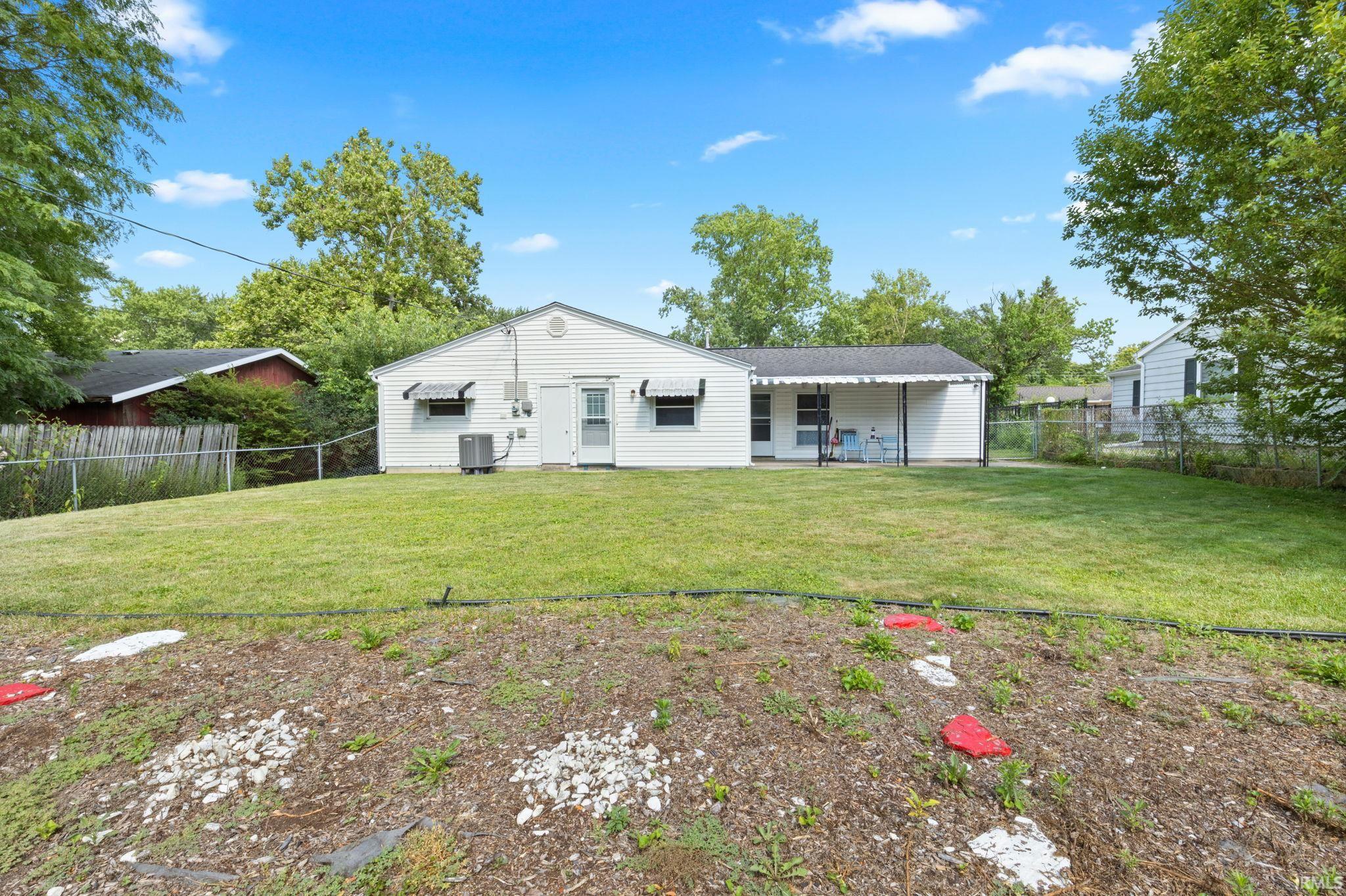 2831 Woodmont Drive South Bend IN 46614