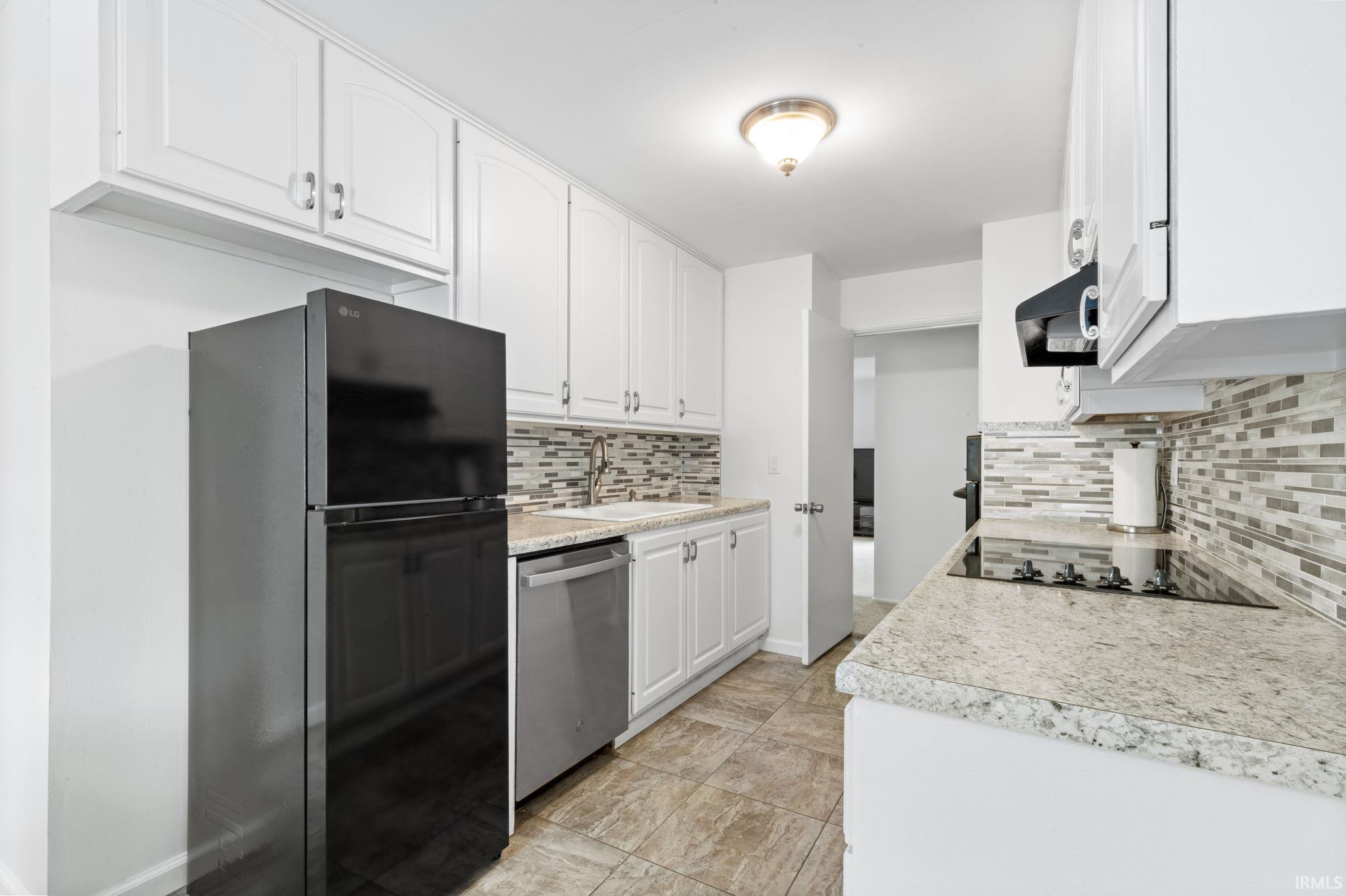 2831 Woodmont Drive South Bend IN 46614