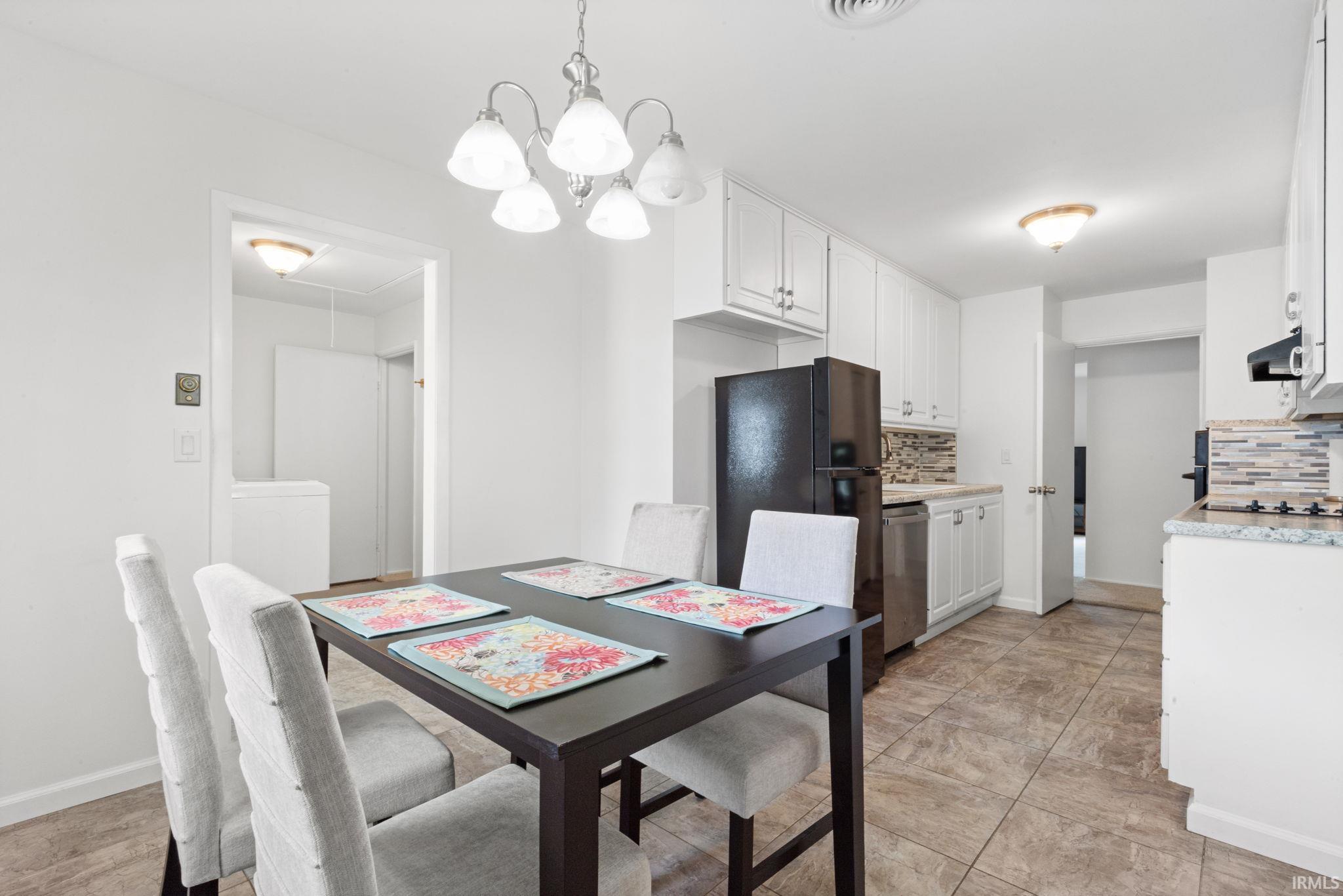 2831 Woodmont Drive South Bend IN 46614