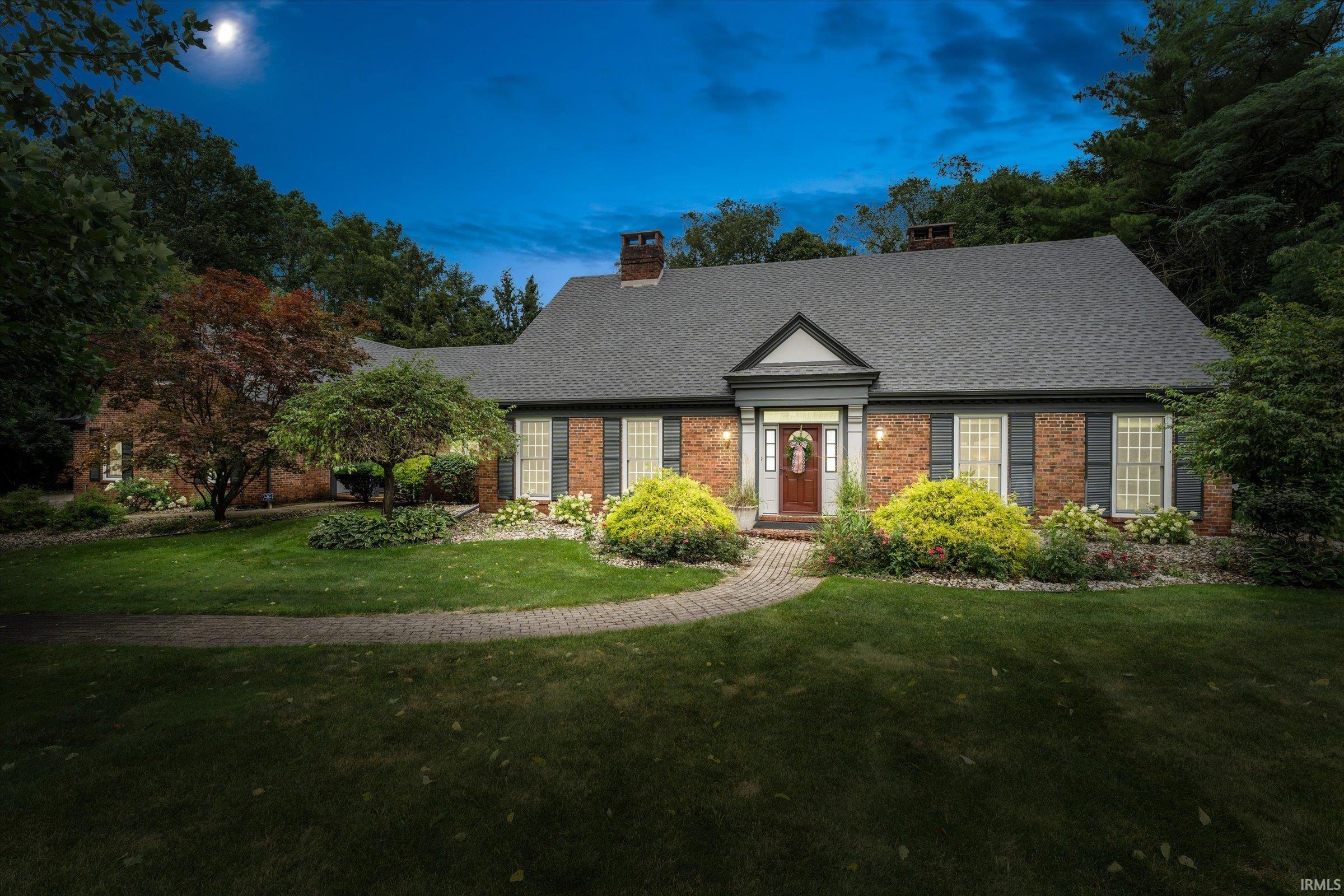 1441 Garland Circle South Bend IN 46614