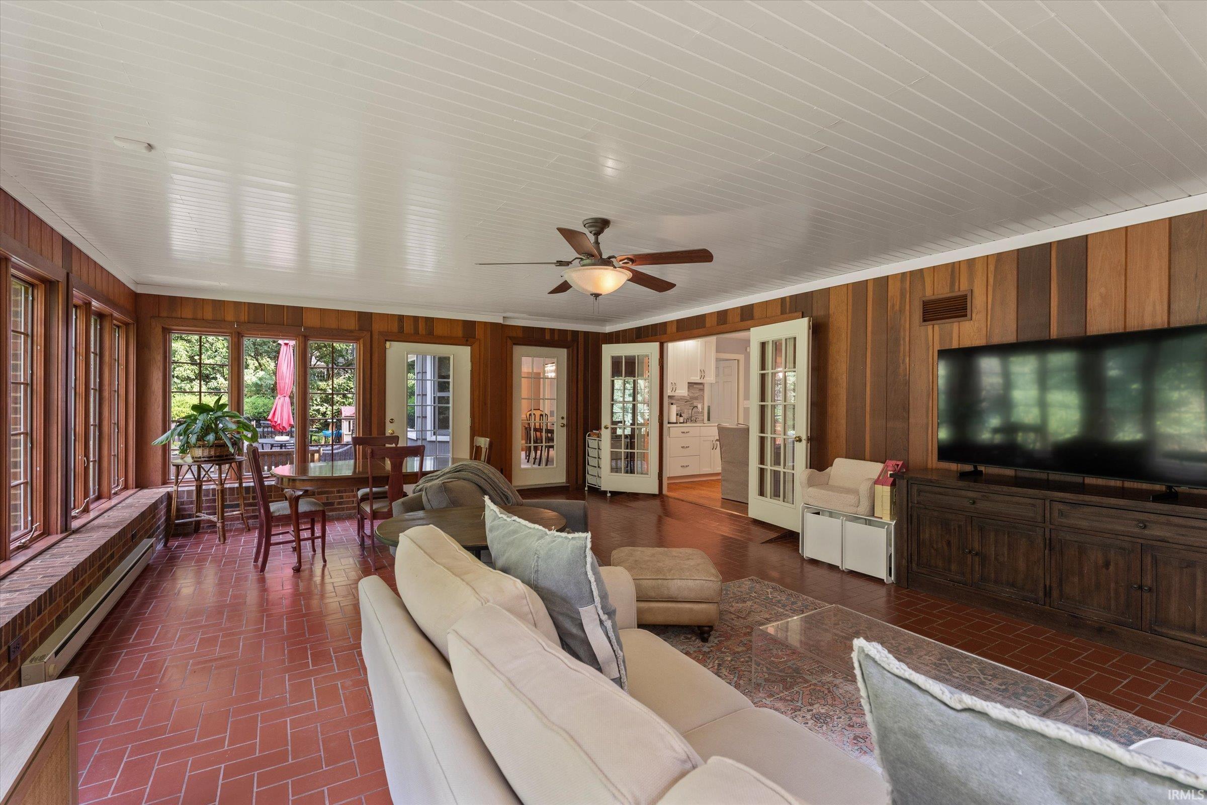 1441 Garland Circle South Bend IN 46614