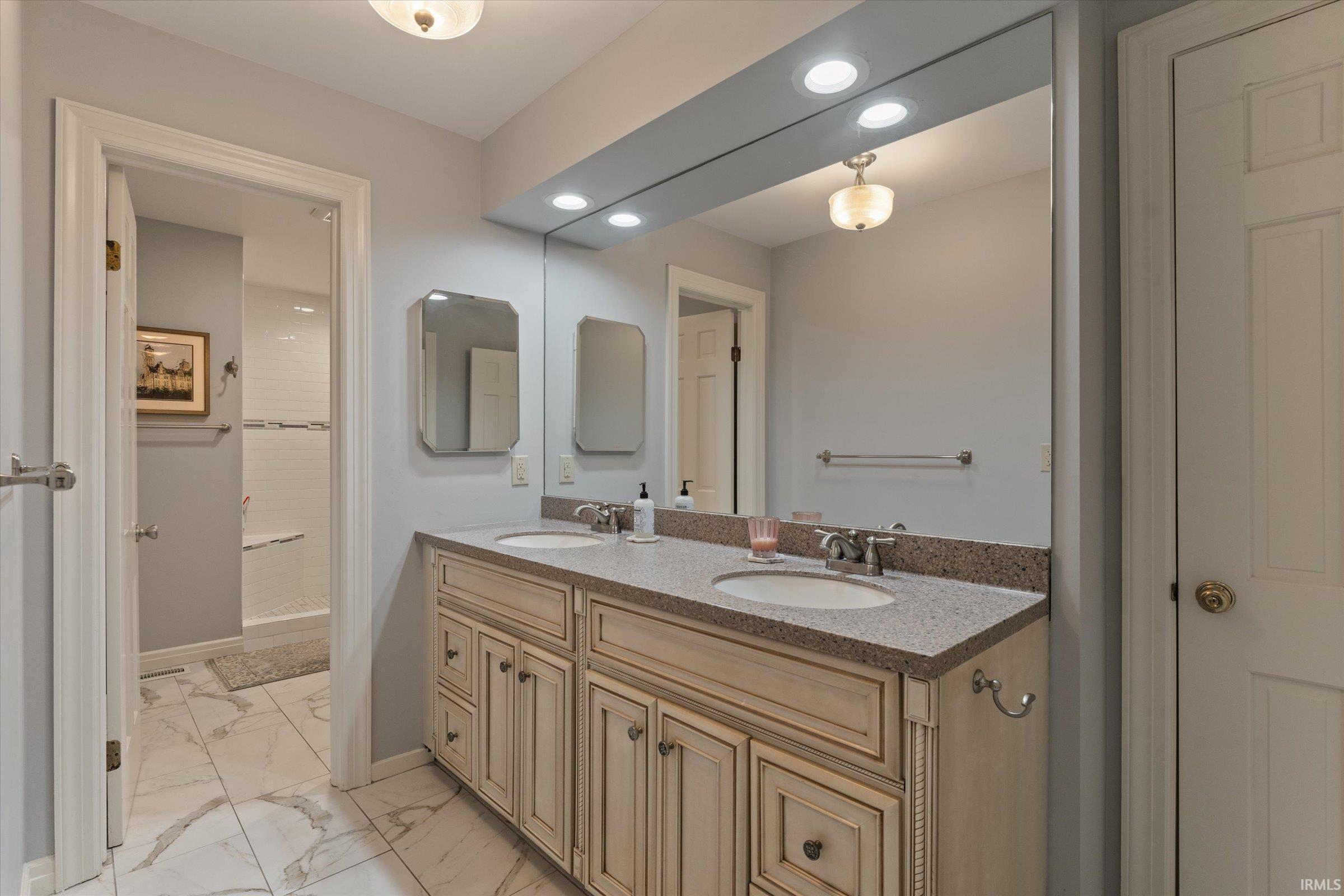 1441 Garland Circle South Bend IN 46614
