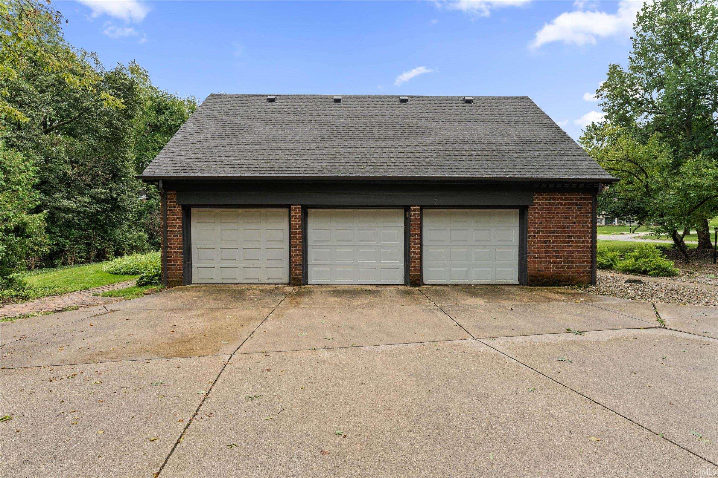 1441 Garland Circle South Bend IN 46614