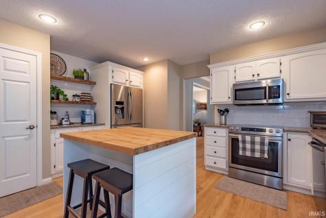 3320 S Rolling Oak Drive Bloomington IN 47401