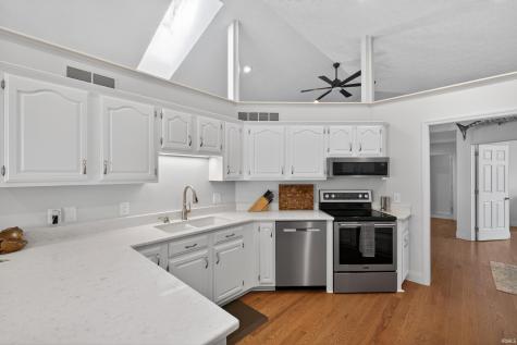5118 N Echo Bend Bloomington IN 47404