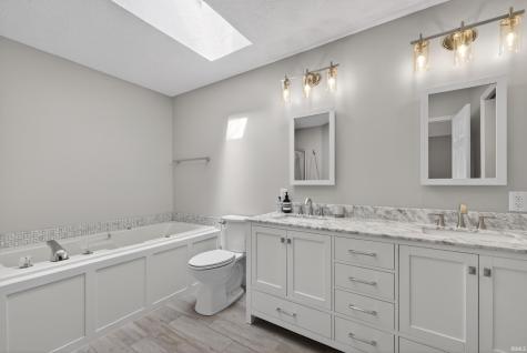 5118 N Echo Bend Bloomington IN 47404
