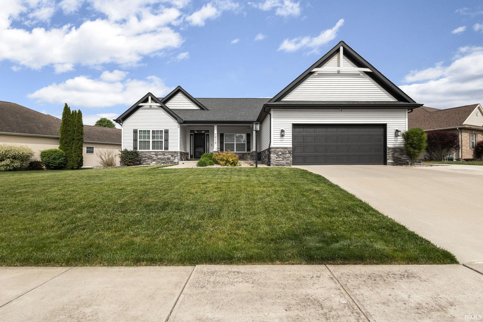 5919 Boxwood Dr E South Bend IN 46614