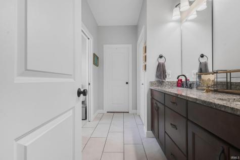 5919 Boxwood Dr E South Bend IN 46614