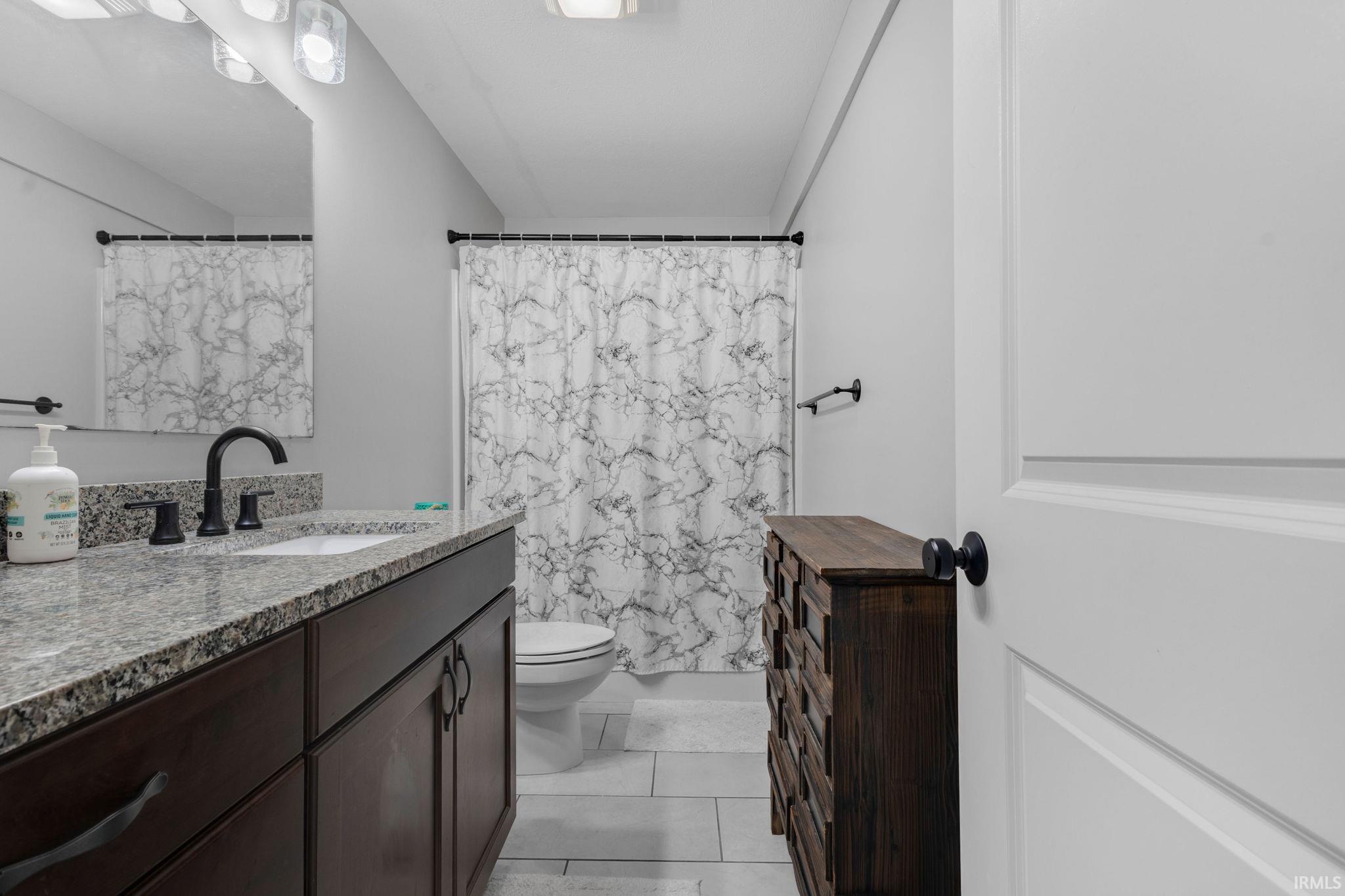 5919 Boxwood Dr E South Bend IN 46614