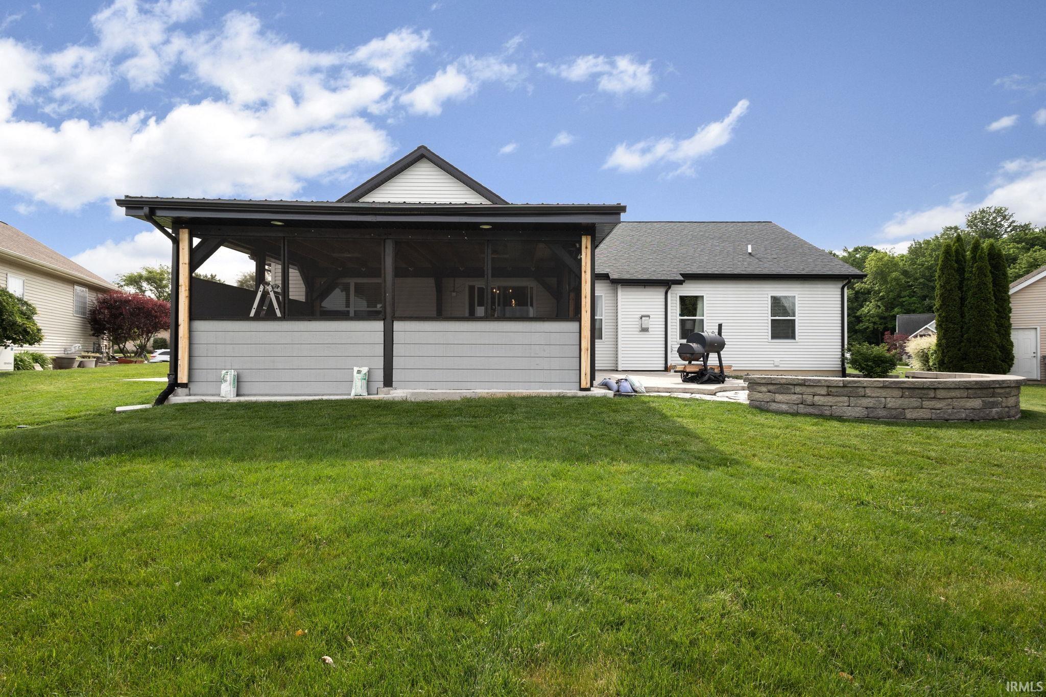 5919 Boxwood Dr E South Bend IN 46614
