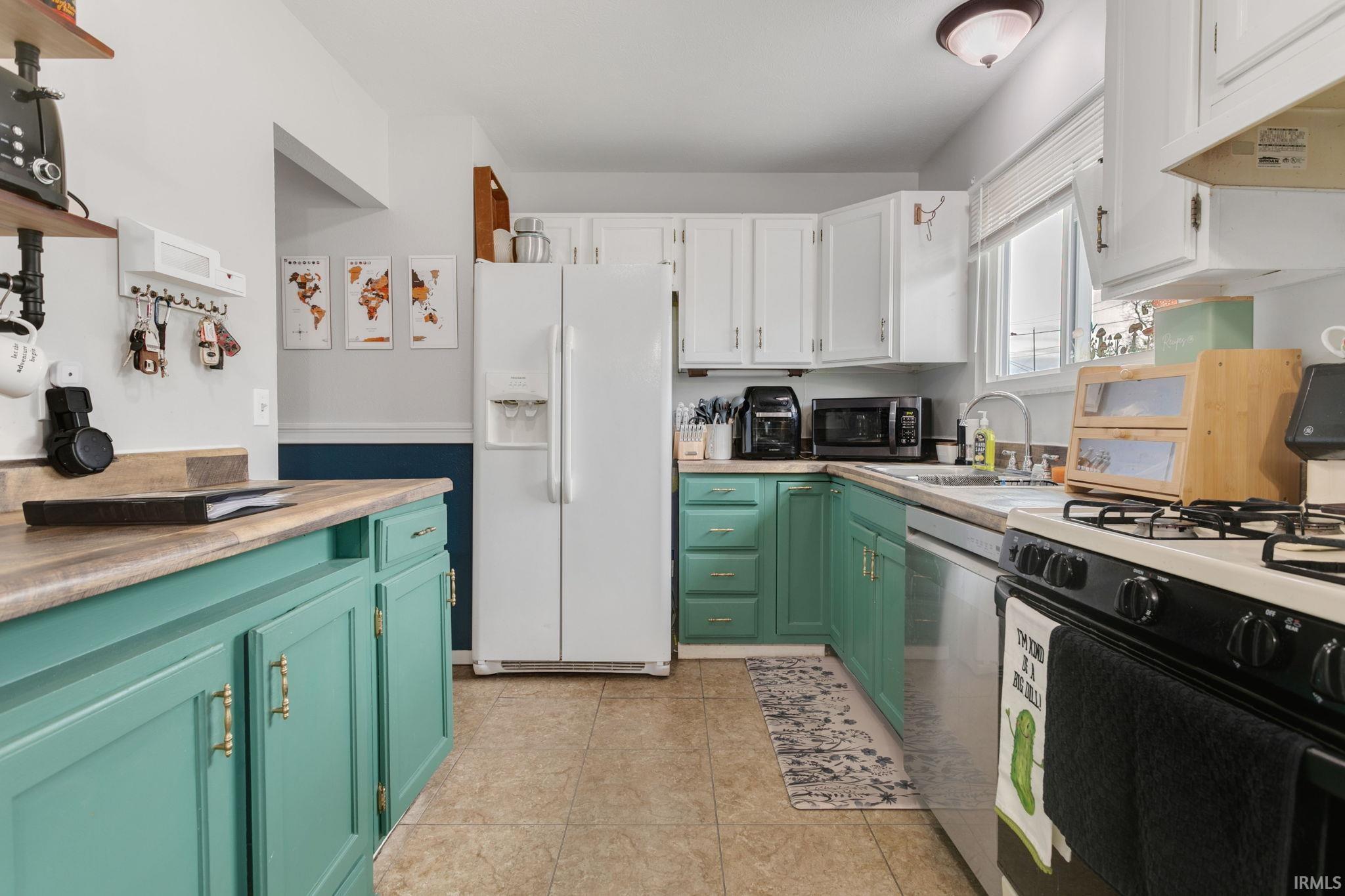 215 E Borley Avenue Mishawaka IN 46545
