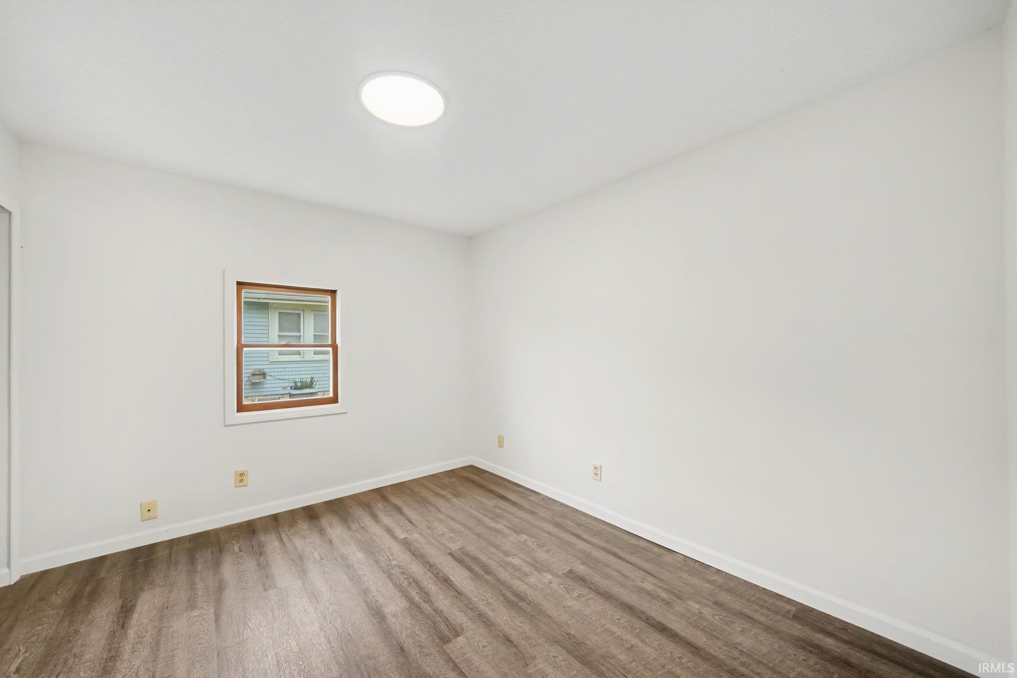 1221 S 32 Street South Bend IN 46615