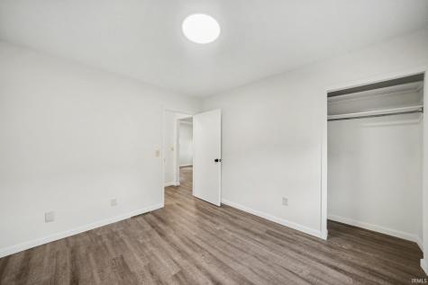 1221 S 32nd Street South Bend IN 46615
