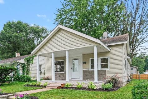 1221 S 32nd Street South Bend IN 46615