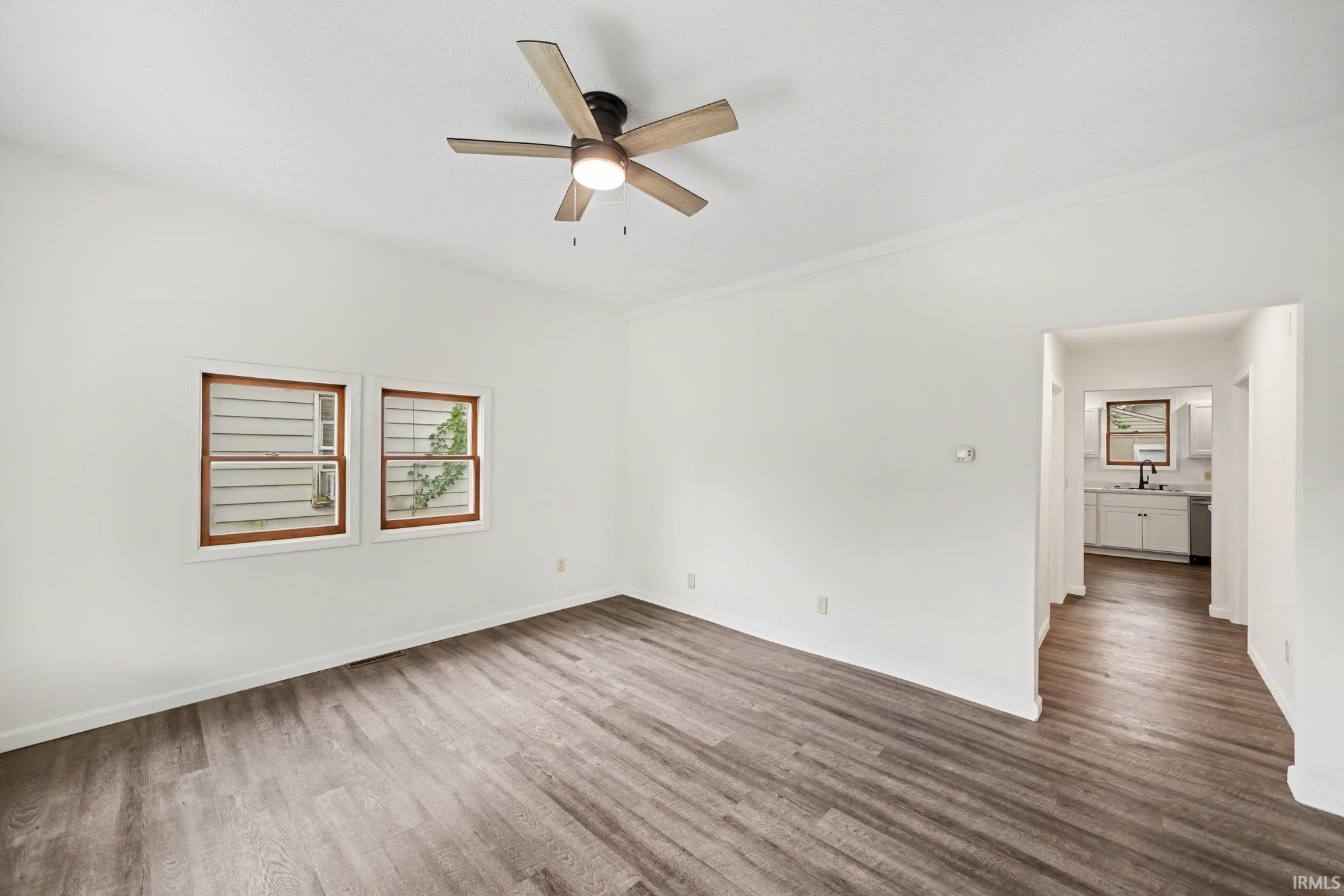 1221 S 32 Street South Bend IN 46615