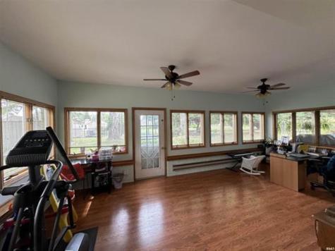 1890 Oak Street Linton IN 47441