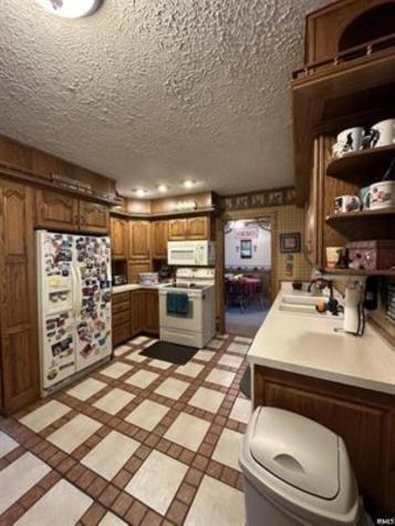 1890 Oak Street Linton IN 47441