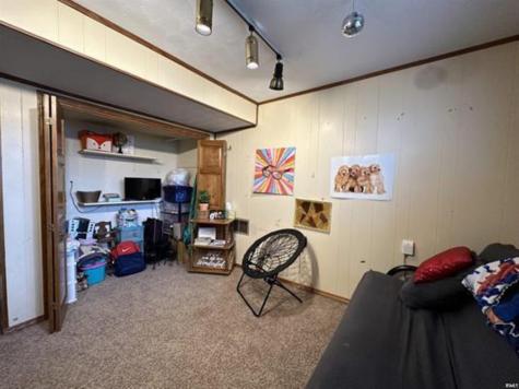 1890 Oak Street Linton IN 47441