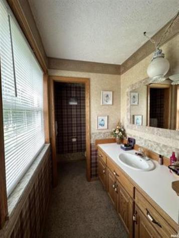 1890 Oak Street Linton IN 47441