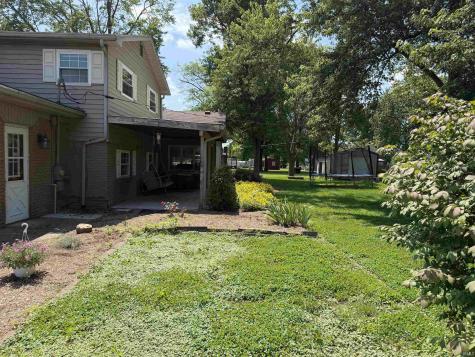 1890 Oak Street Linton IN 47441