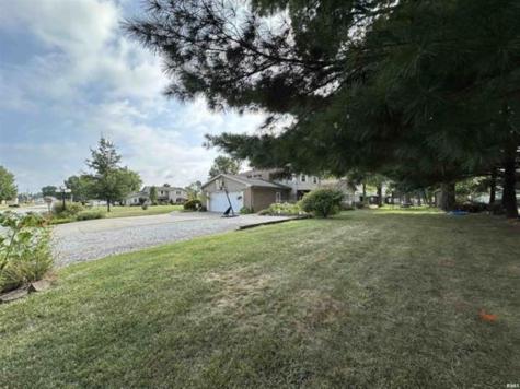 1890 Oak Street Linton IN 47441