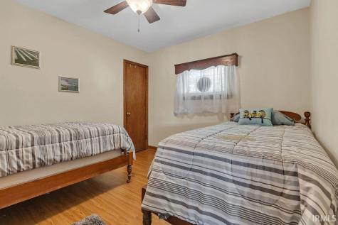 7667 N John Young Road Unionville IN 47468