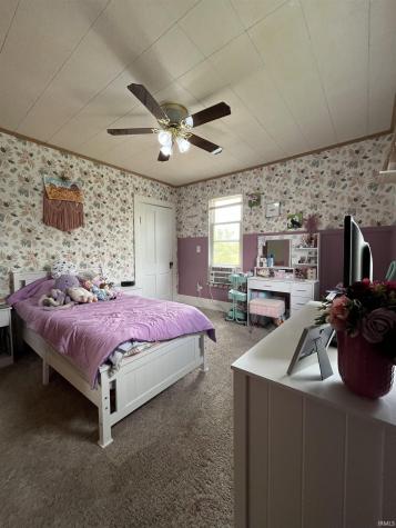 512 E Kendall Street Lafontaine IN 46940