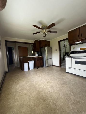 512 E Kendall Street Lafontaine IN 46940
