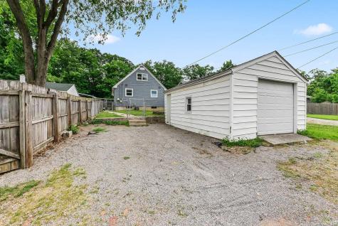 5704 S Calhoun Street Fort Wayne IN 46807