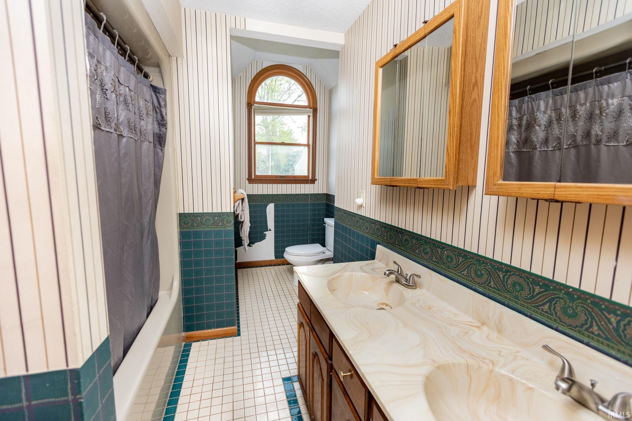 58688 Fawn River Court Elkhart IN 46516