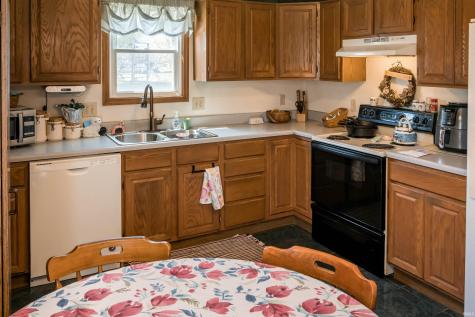 213 Granada Drive Kendallville IN 46755