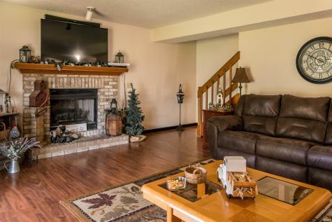213 Granada Drive Kendallville IN 46755