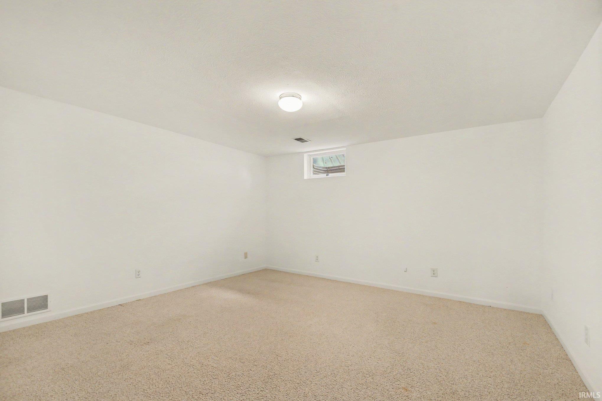 1402 Ashton Court Goshen IN 46526