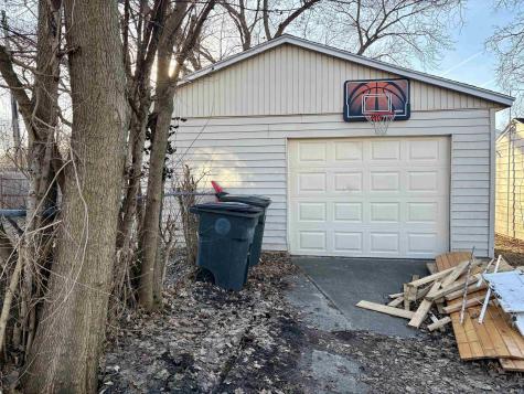1815 Sherman Avenue South Bend IN 46616